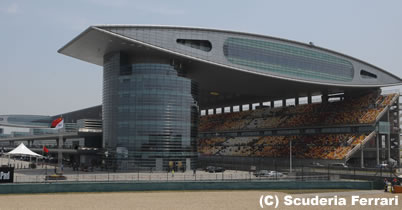 F1 中国GP、地盤沈下でサーキット補修