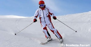 フェルナンド・アロンソ、スキー姿を披露　ケガによる不安説を一蹴