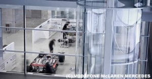 マクラーレン MP4-26 新車発表をネット中継