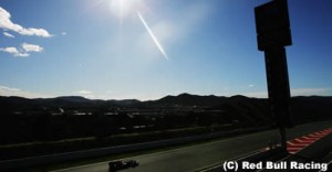 F1 バルセロナテストで新しい縁石がお目見え