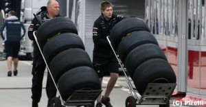 ピレリ、F1オーストラリアGPでの「目標」タイヤ交換回数は？