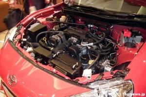 トヨタ「86」エンジンルーム画像